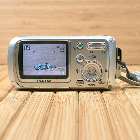 Pentax Optio WP 5MP Waterproof Digital Camera, with 3x Optical Zoom - Picture 5 of 7